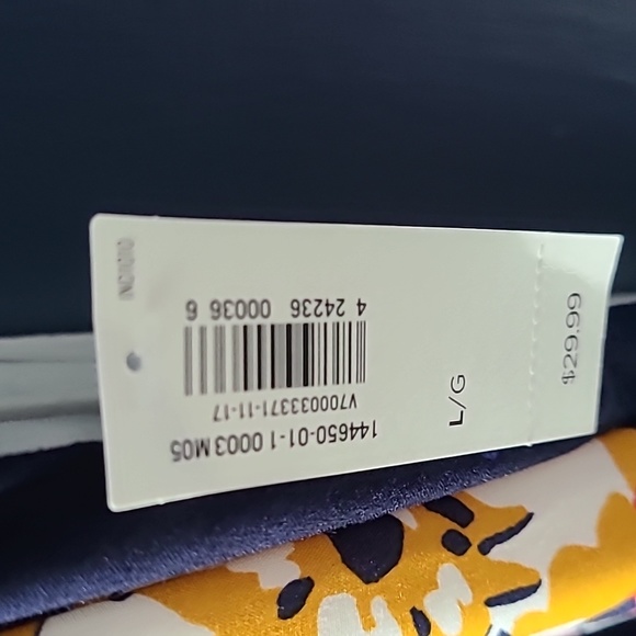 Dress - Picture 4 of 4